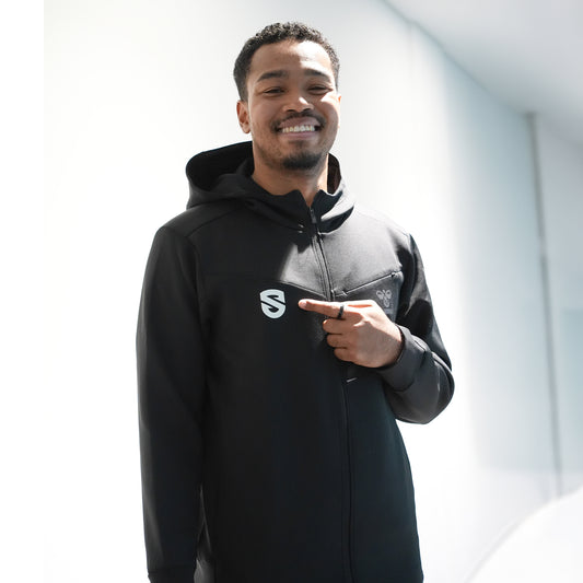 【hummel】ダンボールスウェットフルジップフーディー