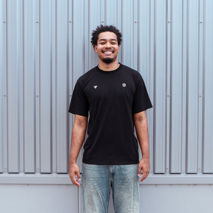 【hummel】エンブレム刺繍ワッペン  Tシャツ